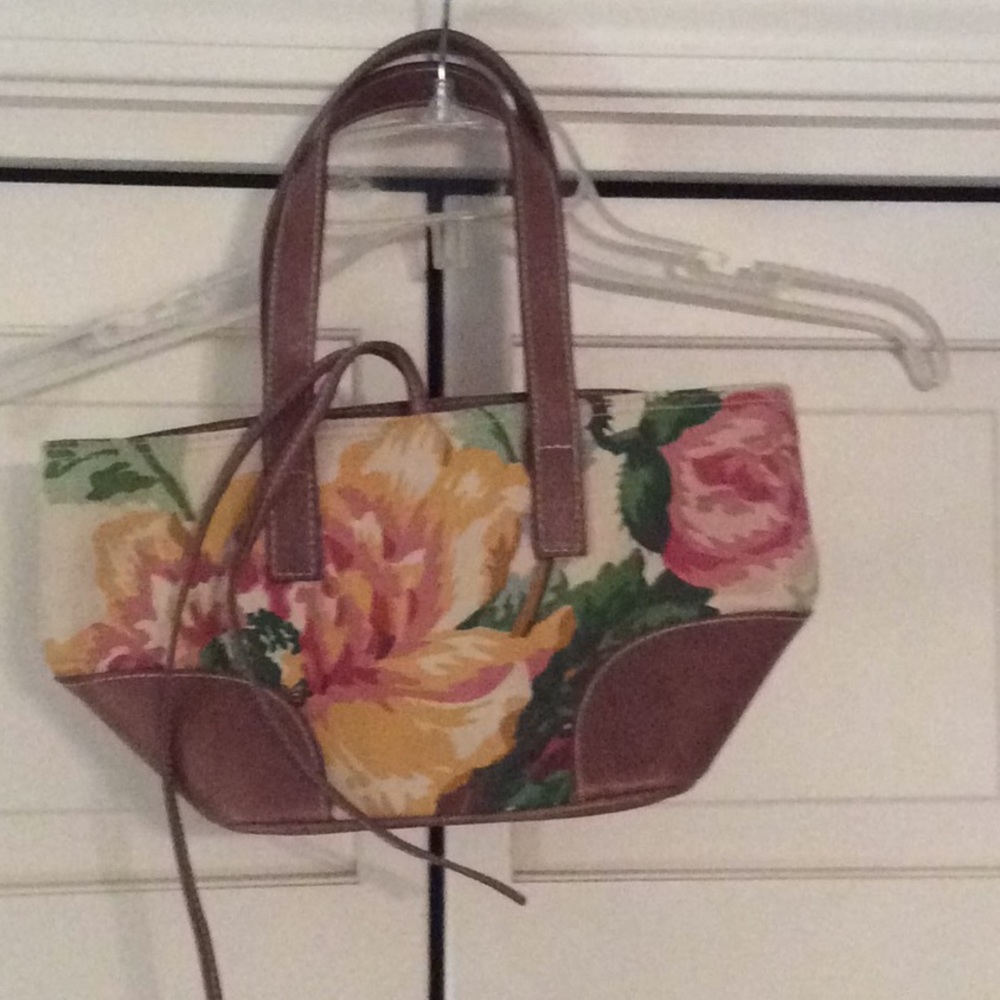 Small purse 👛 gently used